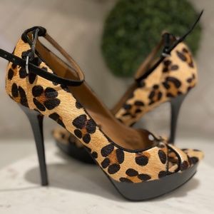 Zara Leopard Print Cruise Collection Pumps
